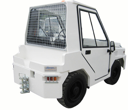 Tracteur logistique K32 - motorisation DEUTZ, 2800 daN d'effort au crochet, transmission automatique ZF_0