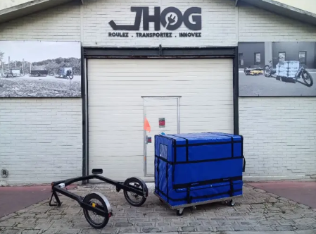 Remorque vélo avec caisson frigorifique CarryTemp XL9 de COLD & CO -Volume de 880 Litres_0