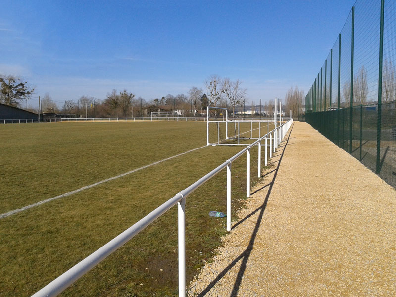 Main Courante Alu de Stade - Ref : 73016 - Aluminium plastifié vert ou blanc_0