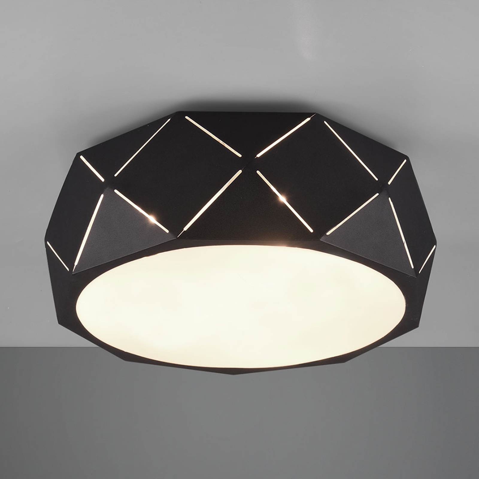 TRIO LIGHTING PLAFONNIER ZANDOR AVEC ABAT-JOUR NOIR