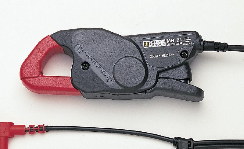 CHAUVIN ARNOUX - MN21 pince ampèremétrique 200A AC - Enserrage diam 20mm - Signal de sortie : intensité alternative - Rapport de transformation : 1000/1 - Sortie par cordon et fiches mâles diam 4mm isolée_0