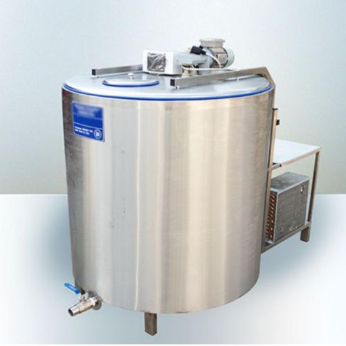Tank à lait réfrigéré 400 litres, idéal pour les petites exploitations de transformation laitière - RÉF. TST09-ET_0