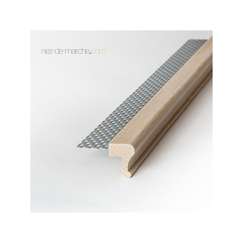 Nez de marche pour escalier en carrelage