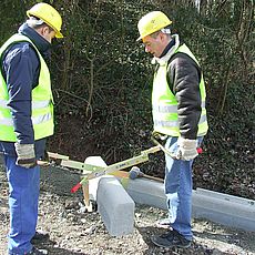 Pince pour bordures BVZ - grande ouverture réglable - mâchoires en acier avec patins caoutchouc - galvanisée_0