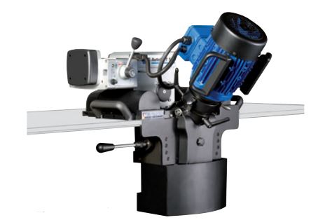 Machine  à chanfreiner avec largeur de travail 30mm pour le fraisage des arêtes de soudure - AUTOCUT 500_0