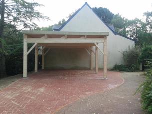 Préau à toit plat résistant - Charpente livrée en kit ou posée - 500x600 - Abri La Romagne_0