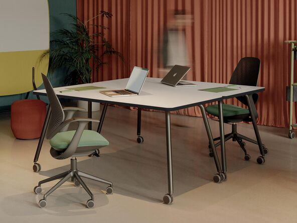 Table de réunion mobile sur roulettes - Muvit Forma 5 - Plateau aggloméré 25 mm - Largeurs 200/180/160 cm_0