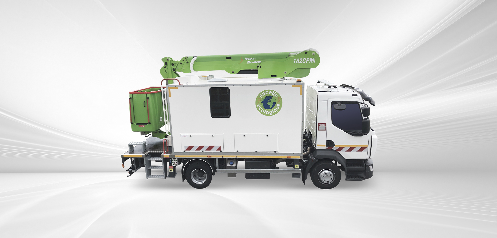 Camion châssis cabine Renault D12 - nacelle PL 12T00 avec bras télescopique articulé et charge panier 265 kg_0