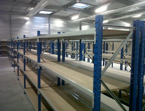 Rayonnage mi-lourd - stockage manuel de charges lourdes et volumineuses - disponible en neuf ou occasion_0
