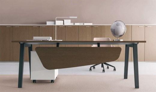 Bureau Manager design E-Place - Référence 5001 BD - pieds métal incliné et plateau mélaminé 25 mm Noyer Maroncelli_0