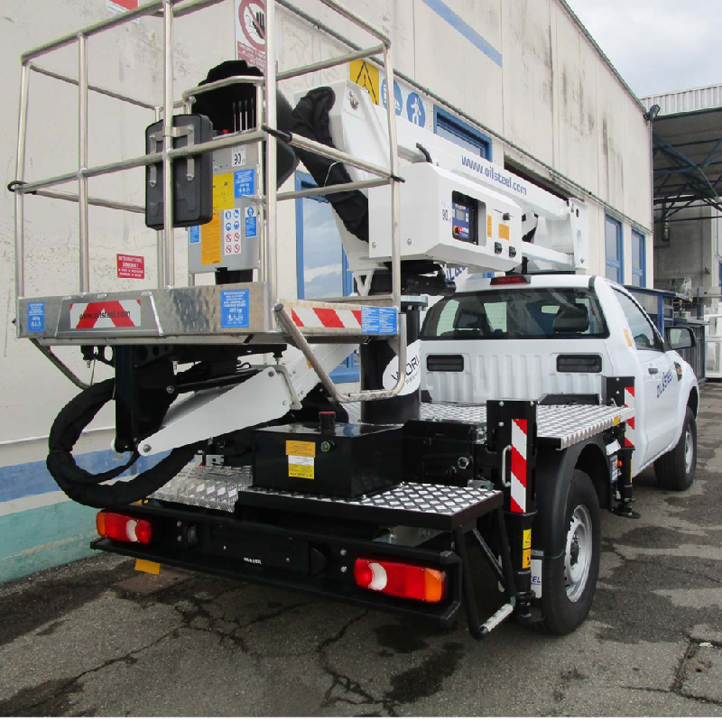 Nacelle Snake 147  compacte et efficace pour les travaux en hauteur jusqu'à 13,8 m en Alpes et alentours -  disponible en achat neuf et en location de courte à longue durée_0
