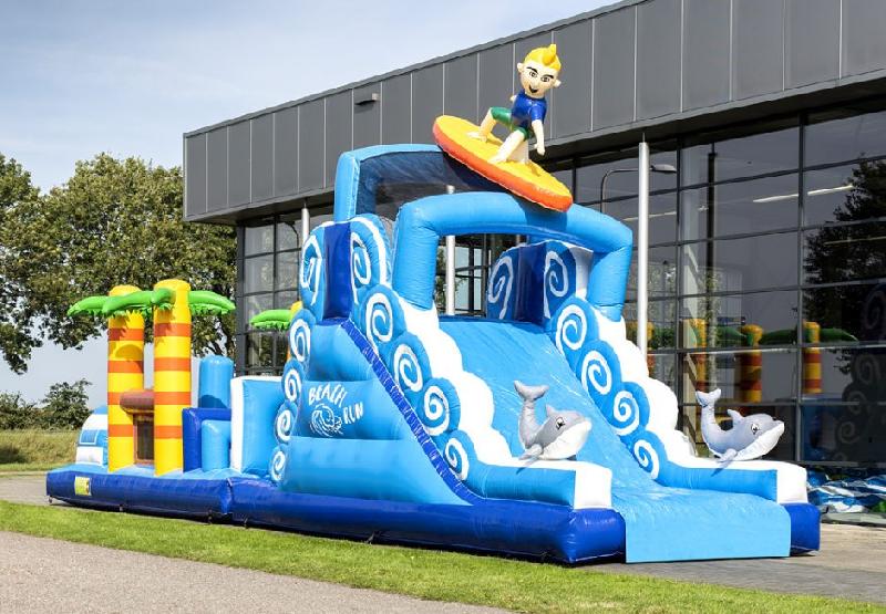 Parcours surf 13,5m - Jeux gonflables terrestres - Dimensions 13,5x3,8x6,2m_0