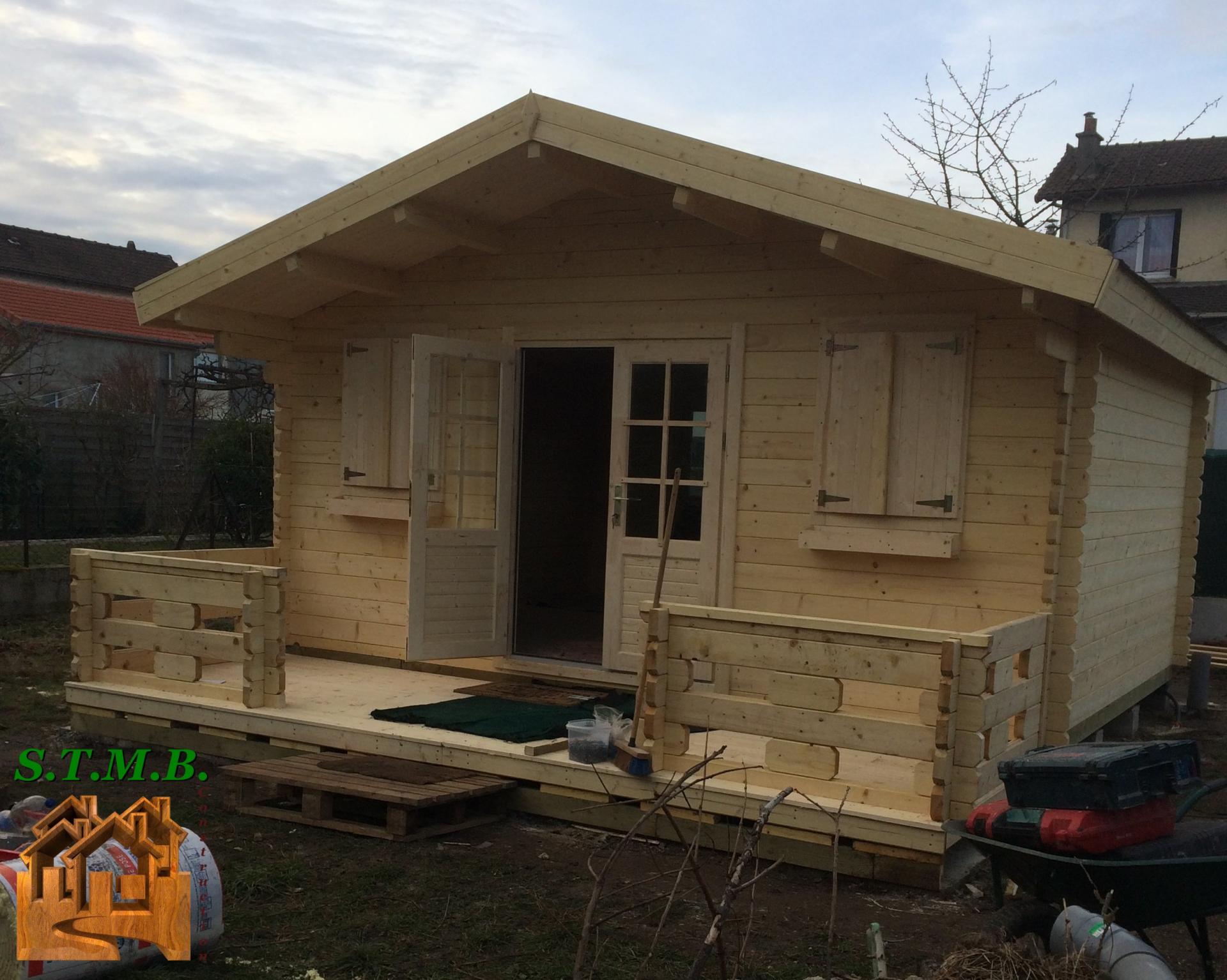 Chalet en bois plain-pied murier 20 / madrier 44 mm / 19.82 m² / en kit / toit double pente_0