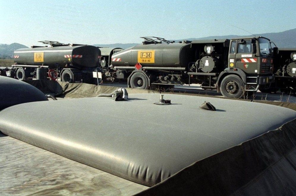 Réservoir souple de stockage et cuvette de rétention - Simtech - capacités de 1.000 à 300.000 litres, haute résistance et polyvalence_0
