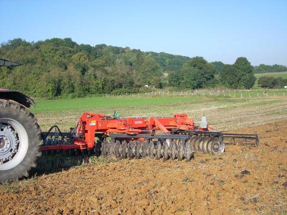 Déchaumeur pour micro tracteur