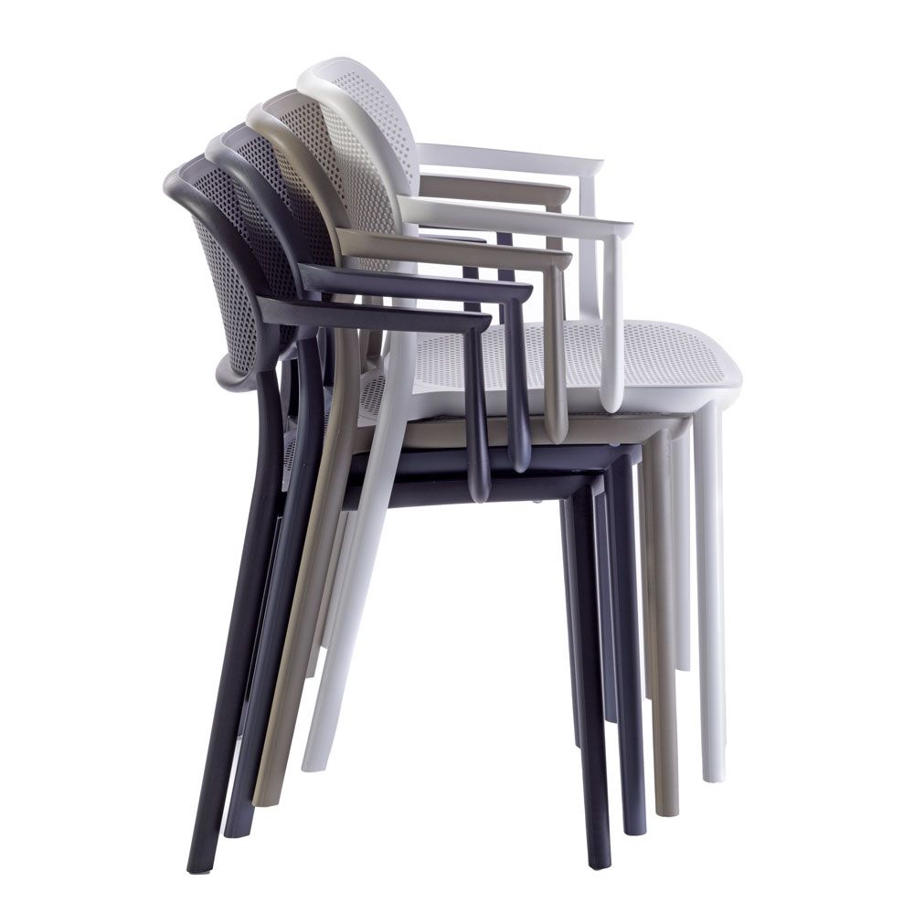 Chaise avec accoudoirs empilable - Modèle Nuta - Pour terrasse de restaurant - Fabriquée en Italie_0