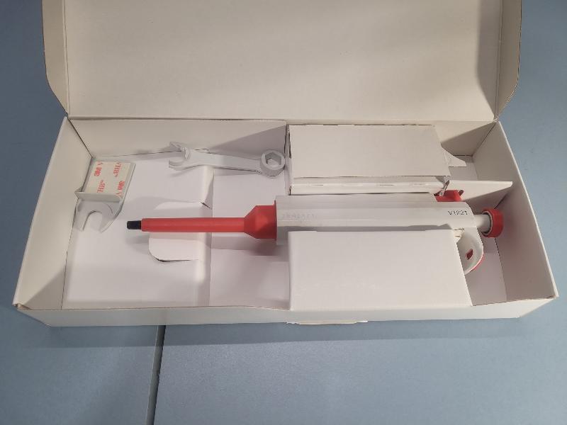 Pipette de laboratoire BIOMERIEUX V1221 GRAM NEG (-) 145 µl_0