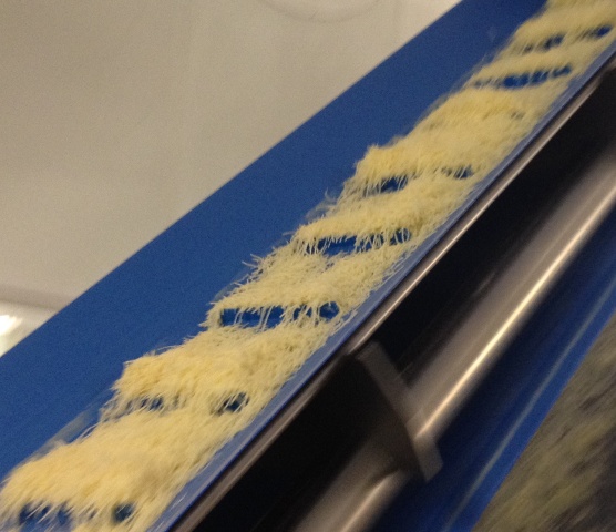 Bande transporteuse en polyuréthane - Trame flexible pour mise en auge - Disponible envers tissu ou PU_0