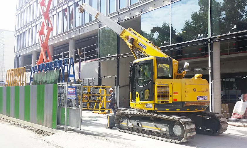 Location mini-grue Diesel ou électrique - Capacité de levage : 6 t x 2,6 m - Maeda LC1385_0