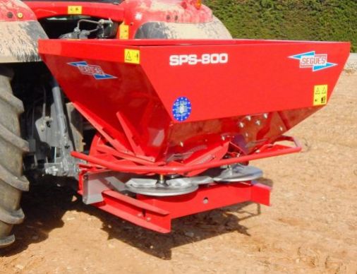 SPS-SVX distributeur d'engrais Segués - capacité 800 à 1500 L - double disque inoxydable et distribution précise jusqu'à 18 m_0