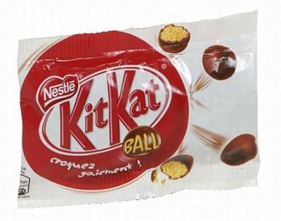 24 sachets de KitKat Ball 30g - Confiseries chocolatées enrobées à base de blé_0