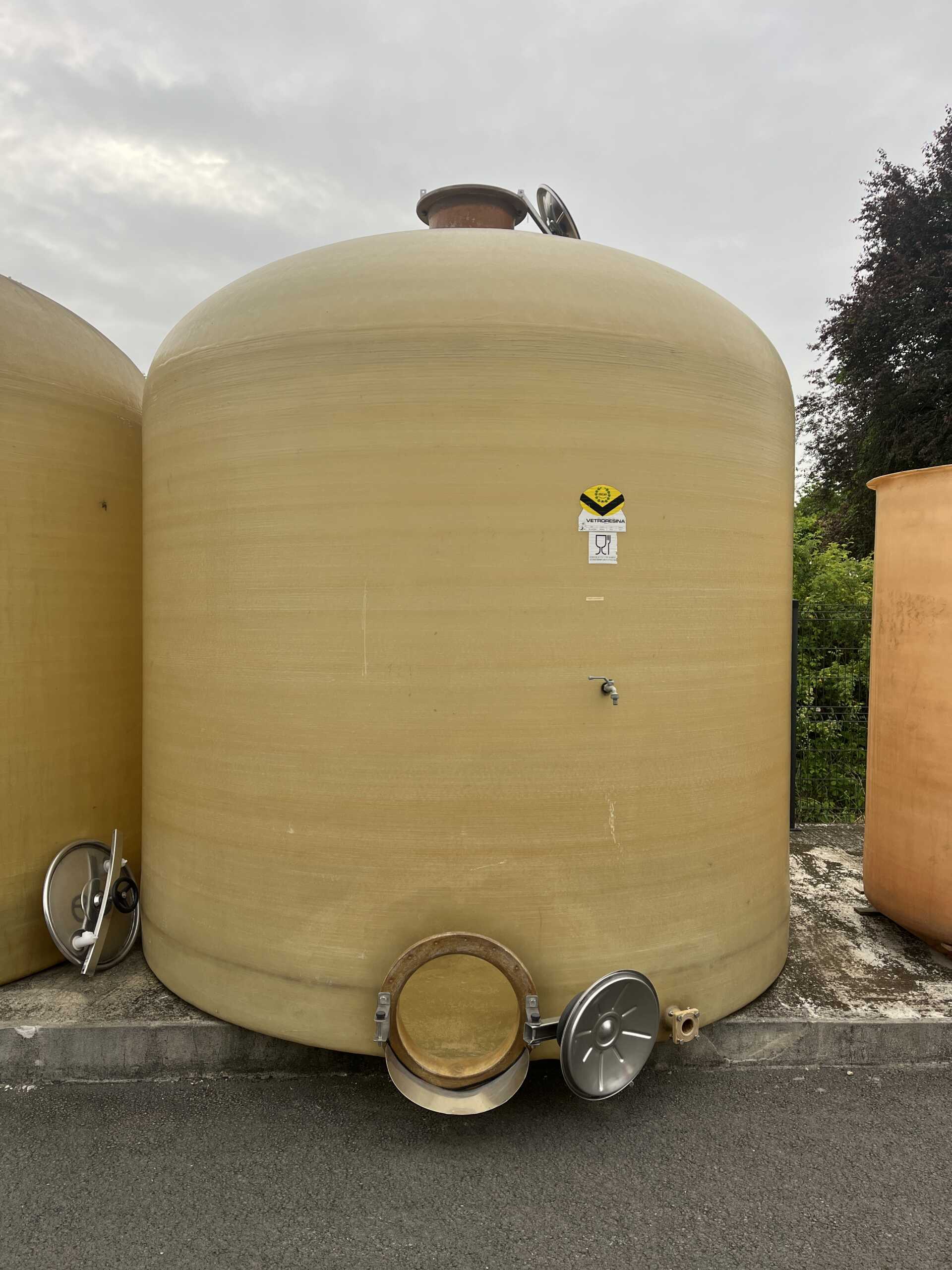 Cuve vetroresina 200 hl - fond plat, couleur naturel, d'occasion - Ø 3000, hauteur 2900, porte autoclave_0