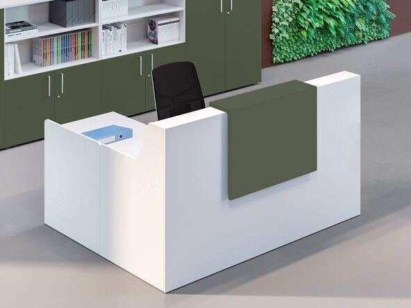 Bureau d'accueil en angle avec réhausse en stratifié et surface comptoir en métal_0