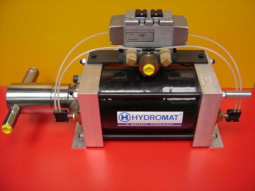 Multiplicateur de pression pneumatique - Hydromat - Air-Huile ou Air-Eau - Jusqu'à 600 bars_0