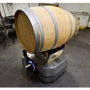Winebot - Premier cobot mobile de chai pour vinification - Lamouroux_0