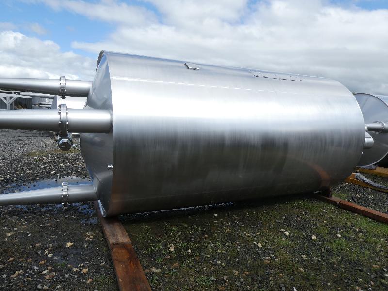 Cuve ETA 12000 L - Inox 304 L - Agitation centrale - 2002 - CUV388_0