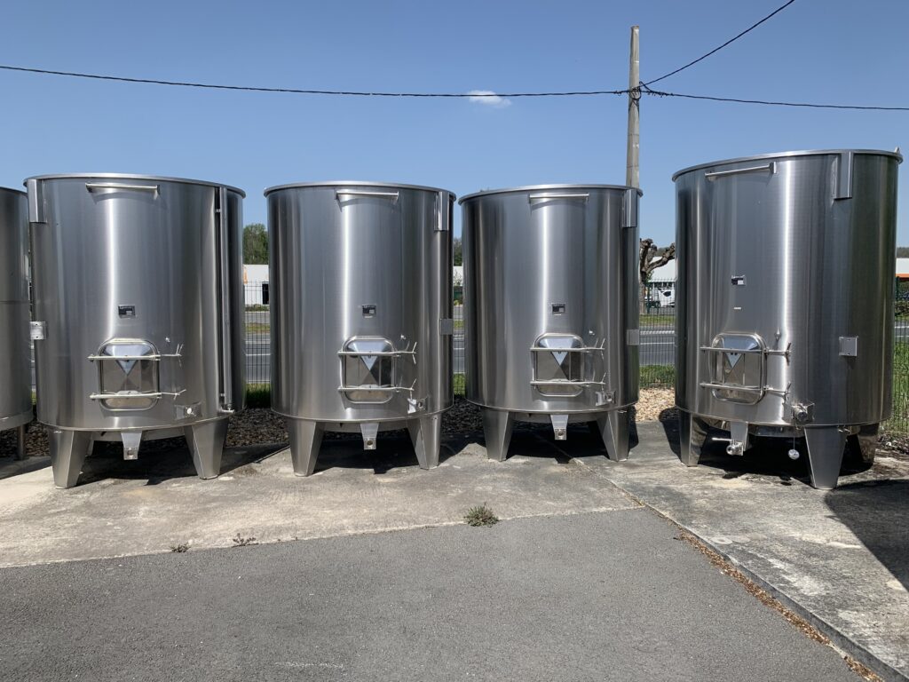 Garde-vin - cuves vinicoles de 5L à 150HL en fibre de verre ou inox - Agrifoy_0