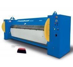 Plieuse motorisée type lourd Metallkraft MSBM 2520-25 PRO - 2520 mm - Épaisseur max. 2,5 mm - Référence 3779122_0