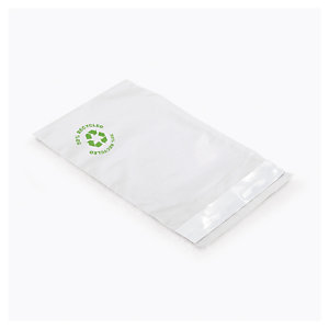 SACHET PLASTIQUE 50% RECYCLÉ GIVRÉ À FERMETURE ADHÉSIVE 23 X 32 CM