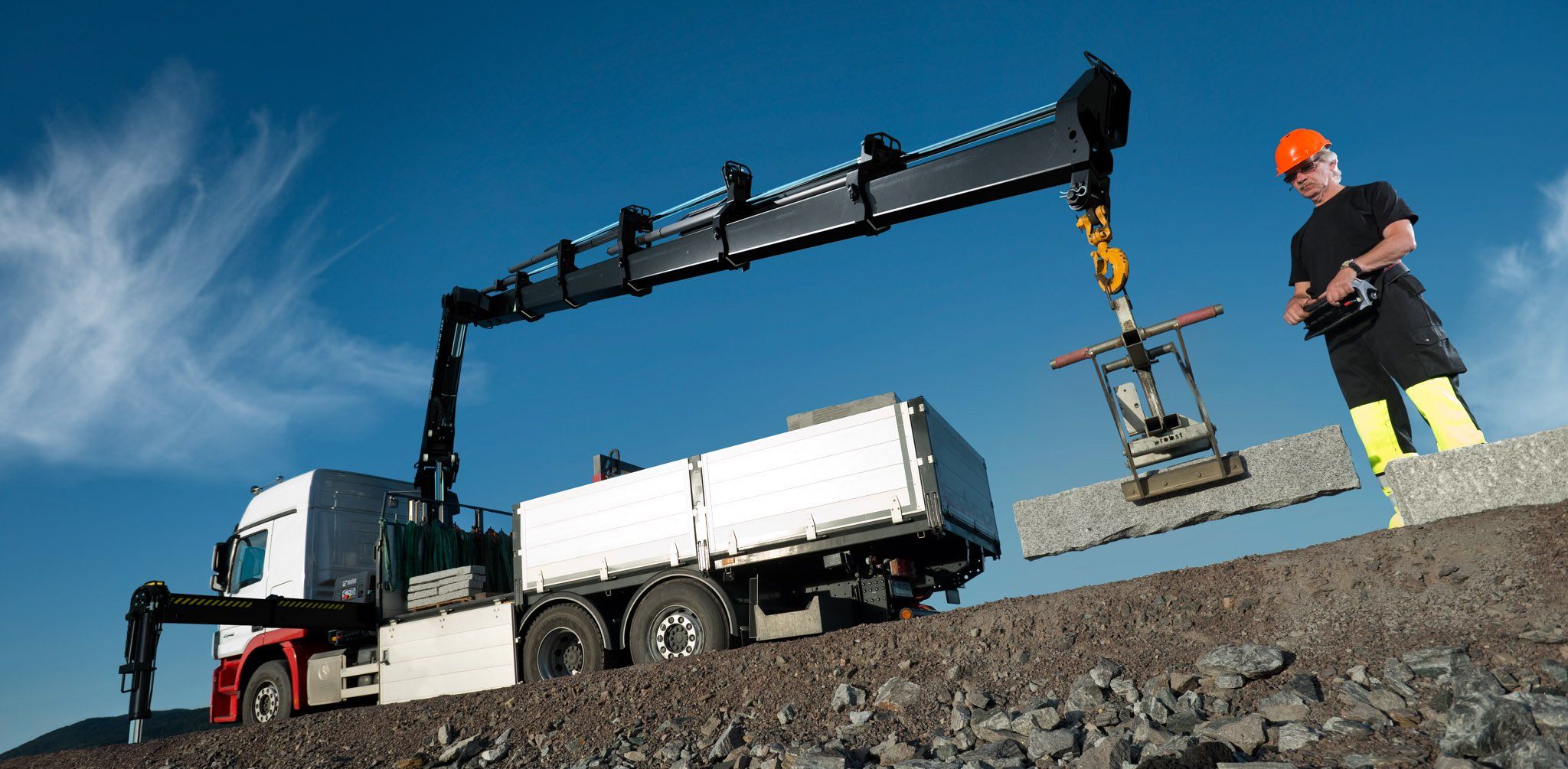 X-HiPro 192 - Grue auxiliaire HIAB - Commande à distance - Portée hydraulique 8.62 à 10.68 m - 19 tm_0