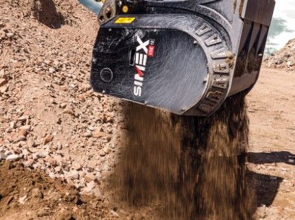 Godet cribleur pour pelles de 8 à 13 T, idéal pour la séparation de matériaux de granulométries variées sur chantier - SIMEX VSE 10_0