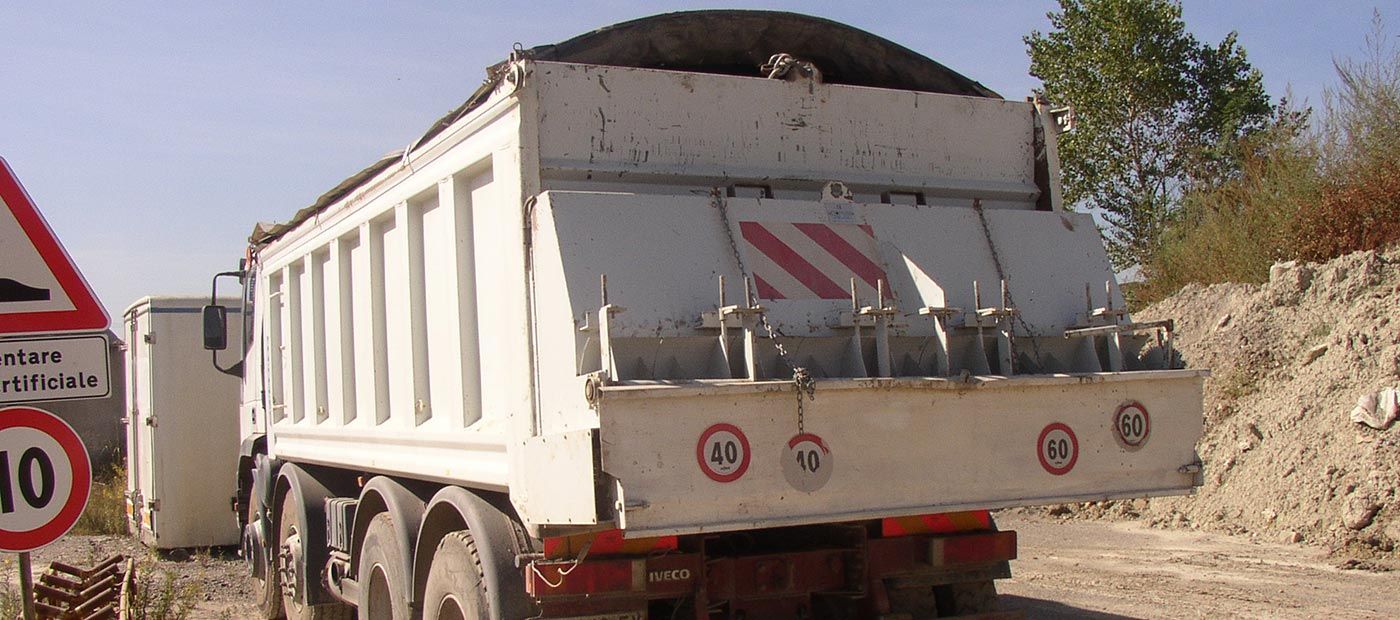 Camion gravillonneur électrique - Comap - épandeurs de grenaille à dosage variable - 200 à 3.000 mm_0