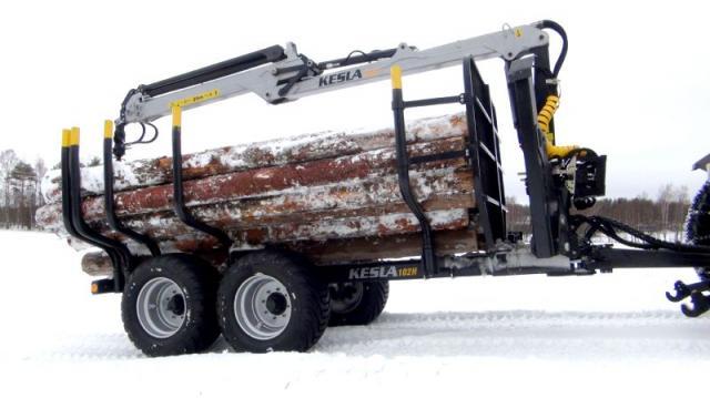 Remorque forestière Kesla 102 - 10 tonnes de charge avec capacité de traction jusqu'à 3 tonnes_0