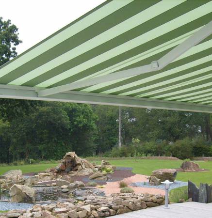 Store de terrasse Optimo - Technologie Carbo-Inox et toile autonettoyante Nettsystem IP150_0
