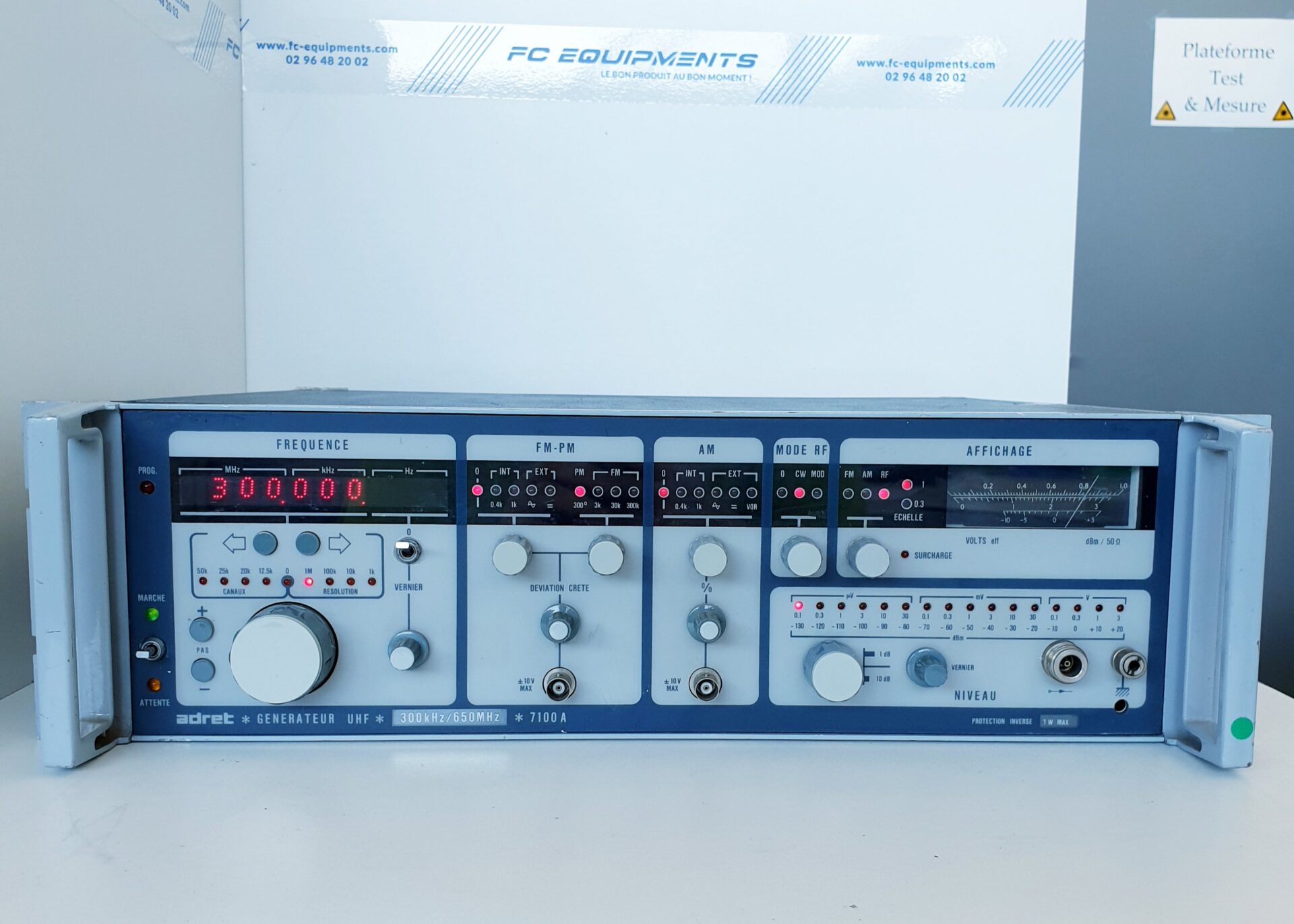 7100a - generateur uhf - adret - 300khz - 650mhz - générateurs de signaux_0