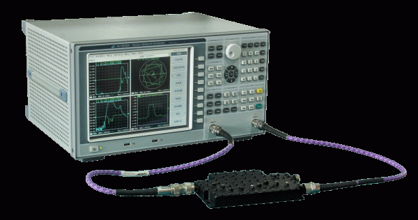 3656d - Analyseur de réseau vectoriel CEYEAR - 300 kHz à 20 GHz - Dynamique étendue et multiples options de mesure_0