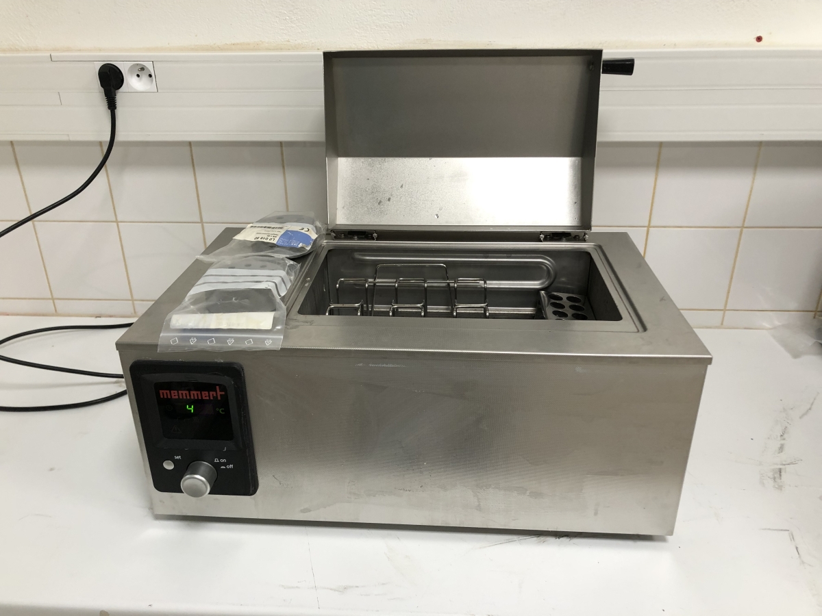 Bain marie pour laboratoire pharmaceutique Memmert WNB 10 - Référence P2205-1460 - Occasion_0
