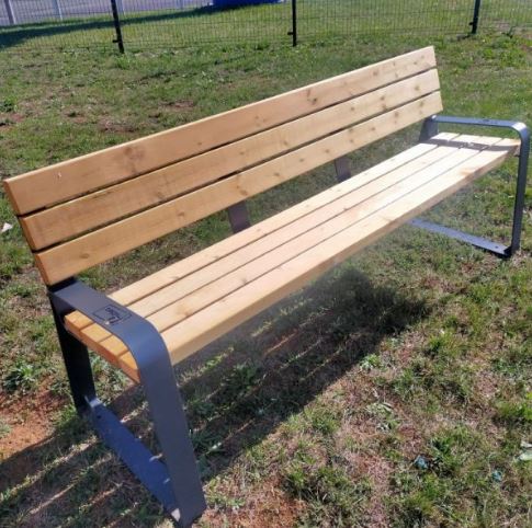 Banc public Easy - piétement en acier et lames en bois - personnalisable avec gravure de logo_0