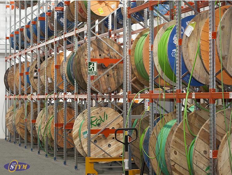 Porte-bobines - Rayonnages pour stockage de marchandises enroulées sur bobines ou rouleaux_0