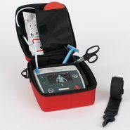 FRED easyport plus - défibrillateur de poche 780g - Schiller - matériel de secourisme avec écran LCD couleur_0