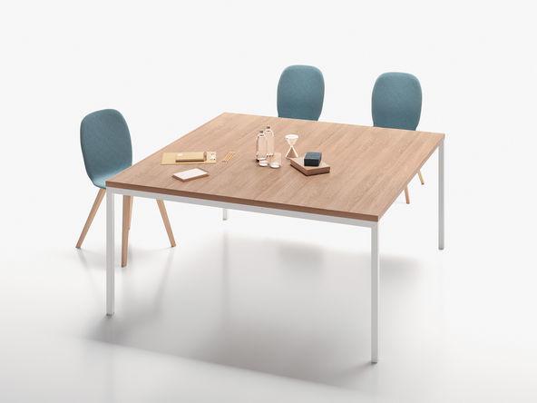 Table de réunion carrée Agile - Plateau mélaminé 120x120, 140x140, 160x160 cm - Pied métal blanc ou noir - Avec ou sans trappe passe-câbles_0