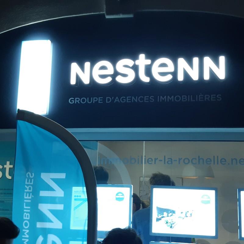 Enseigne logo lumineux en Plexiglass face avant - Rouge_0