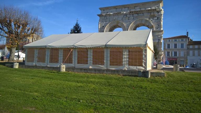 Tente de réception de 96 m² Saintes - Taille originale 1632 × 918 pixels_0