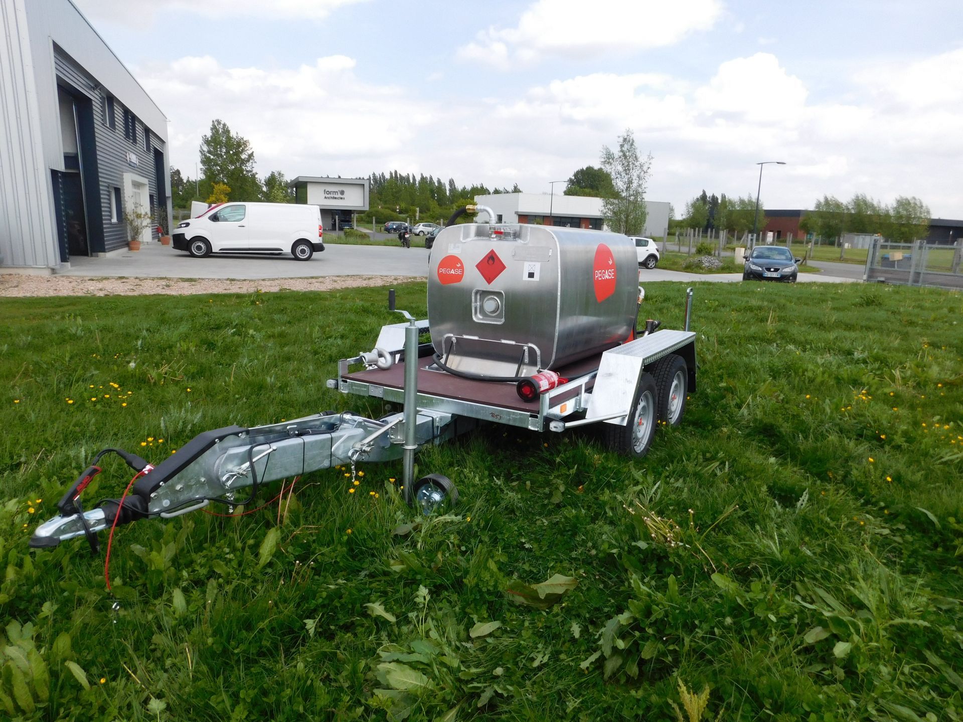 Cuve mobile 900 litres pour ravitaillement en gasoil et fioul
