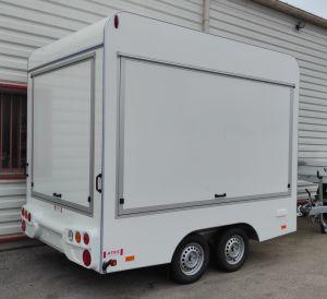 Remorque commerciale 300x200x230 cm - 1500 kg - volets latéral & arrière - porte avant_0