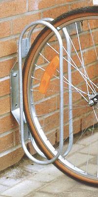 Support cycles - Griffe fixe ou orientable murale ou sur poteau - Finition galvanisée_0